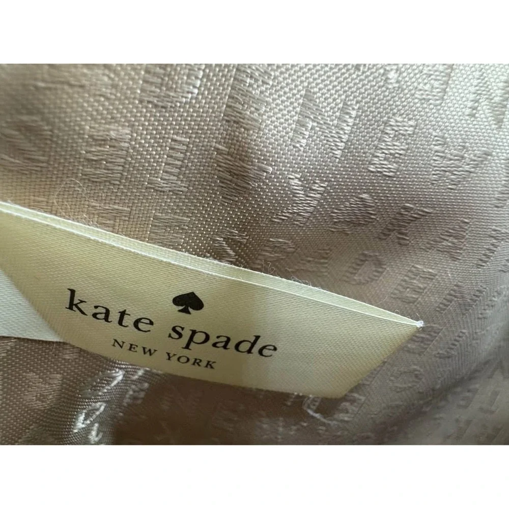 Kate Spade New York leather crossbody bag light gray pebbled purse w zip pockets